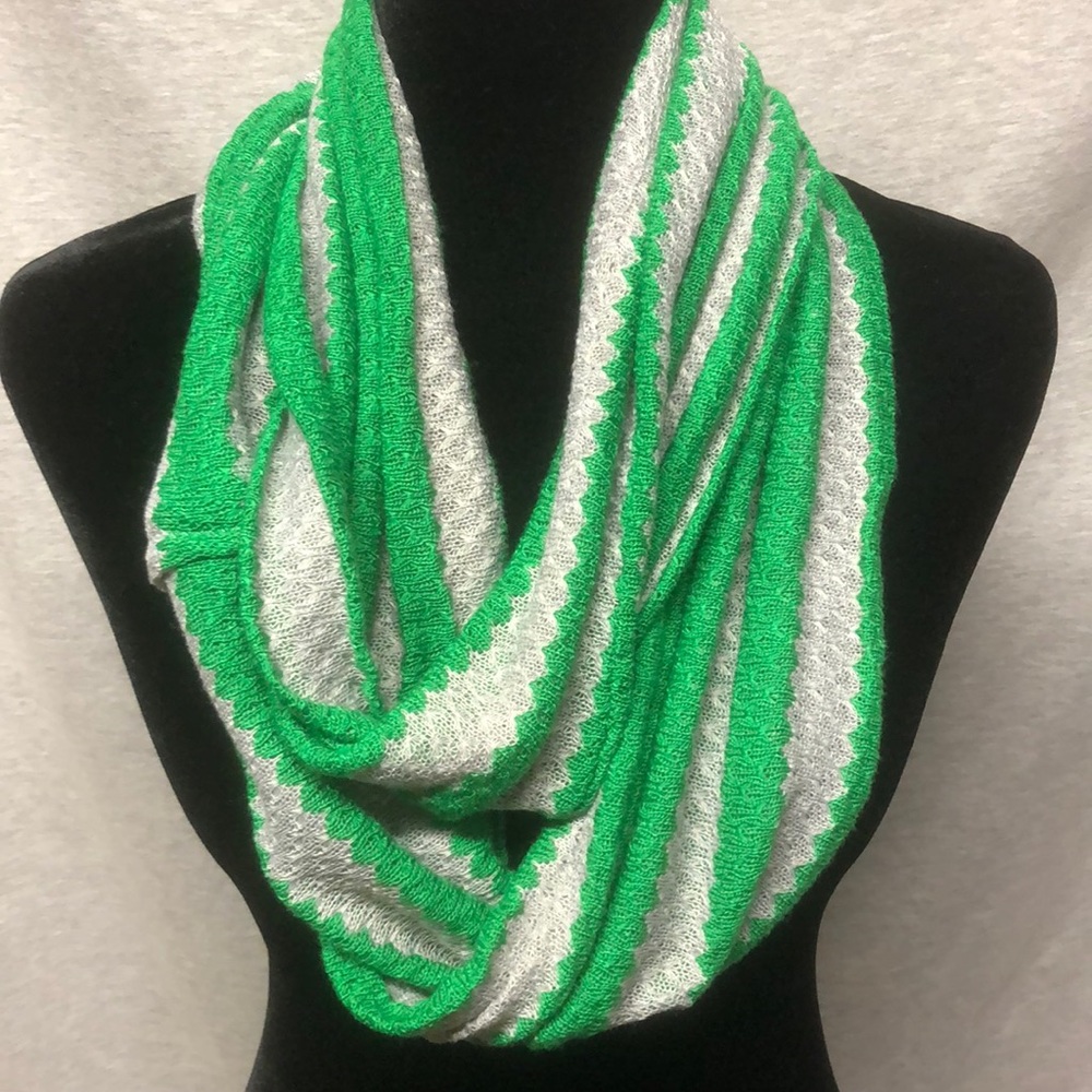 Infinity scarf